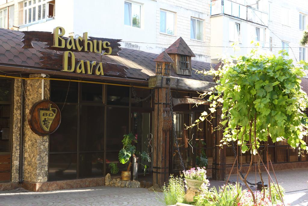 Hotel Bachus Chisináu Habitación foto